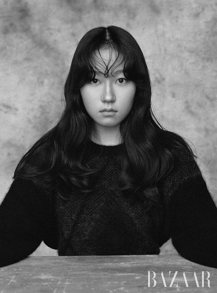 니트는 Dior.