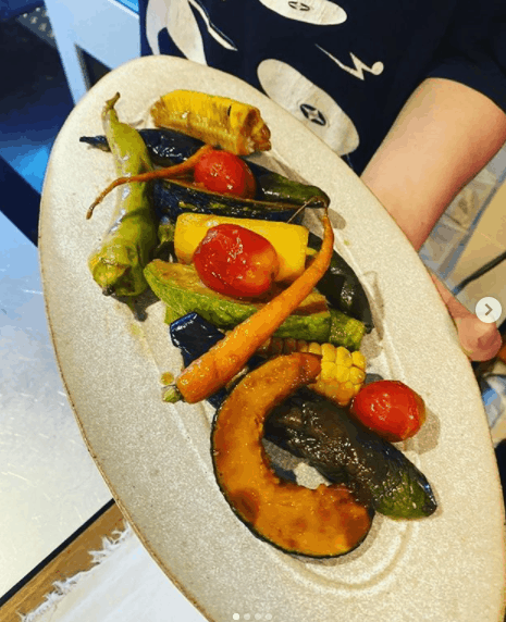 사진 출처: 큔 인스타그램(@grocery_cafe_qyun)