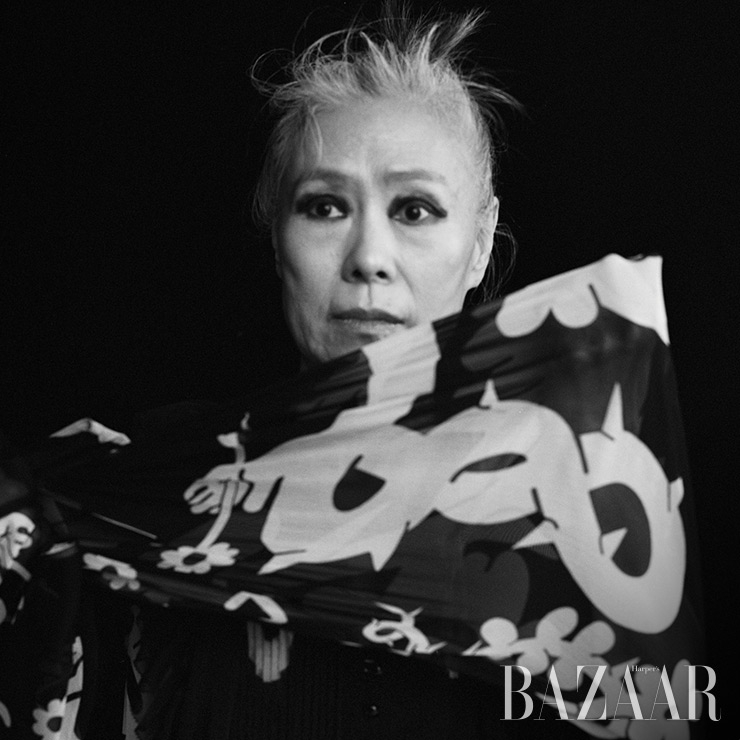 드레스는 Minjukim.