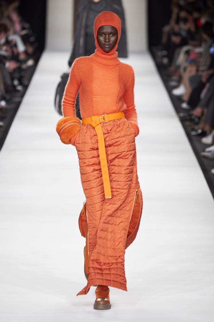 MAX MARA