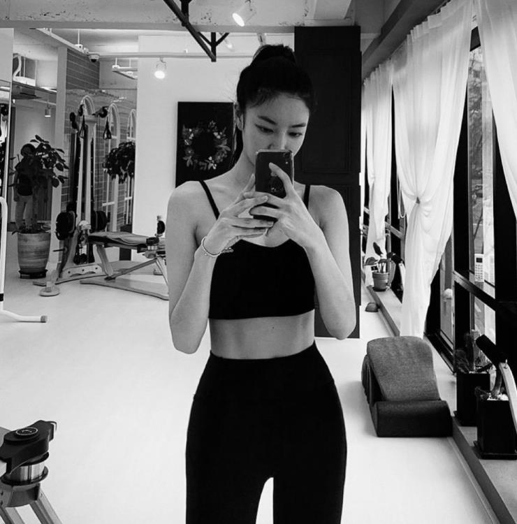 @_yunjeekim_