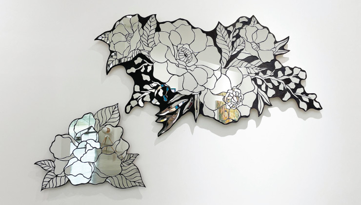 <Flower_21_1>, 2021, Mirror, mixed media, 65x74x4cm. <Flower_21_2>, 2021, Mirror, mixed media, 84x151x3cm.