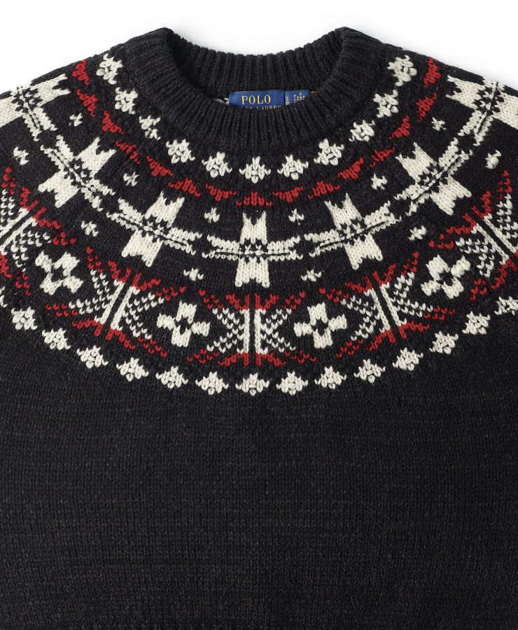 눈꽃 무늬의 노르딕 패턴 니트는 40만원대 Polo Ralph Lauren.