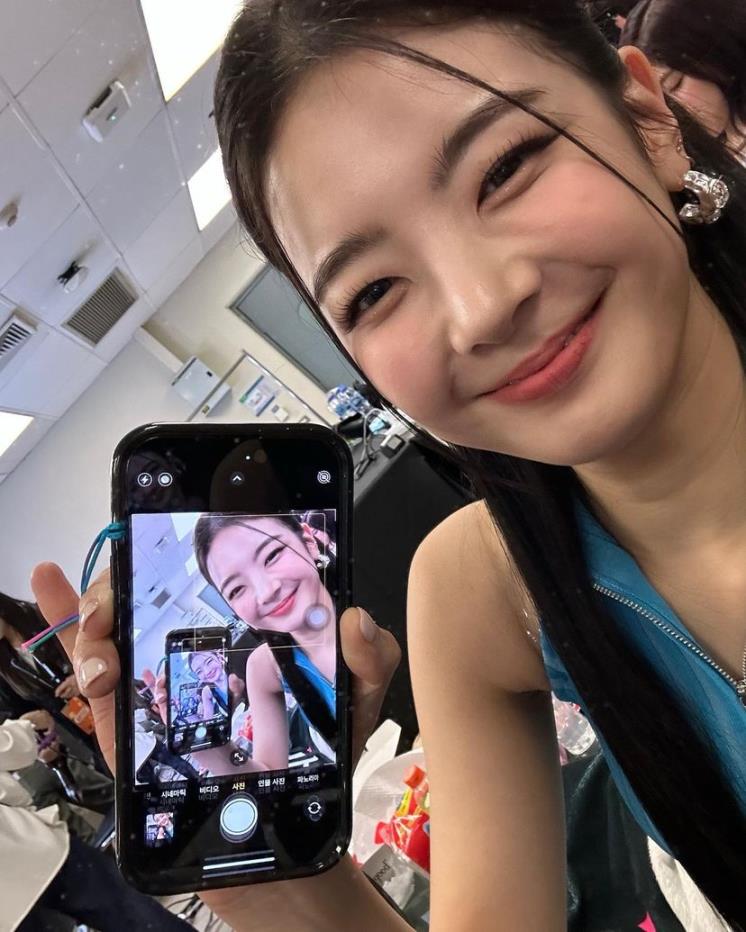 @itzy.all.in.us