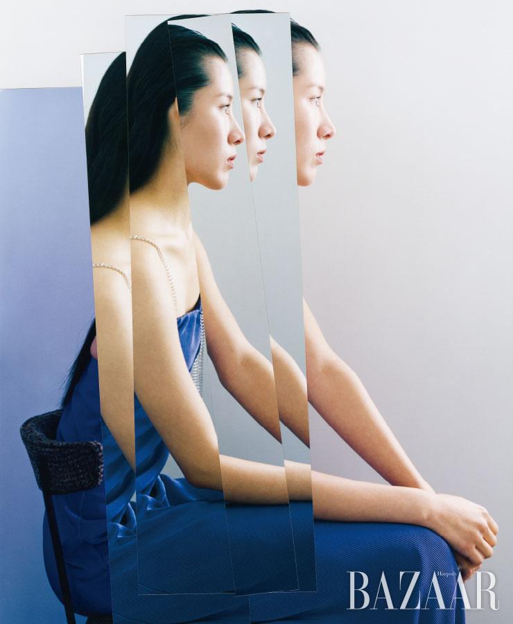 드레스는 Le Vermillon.