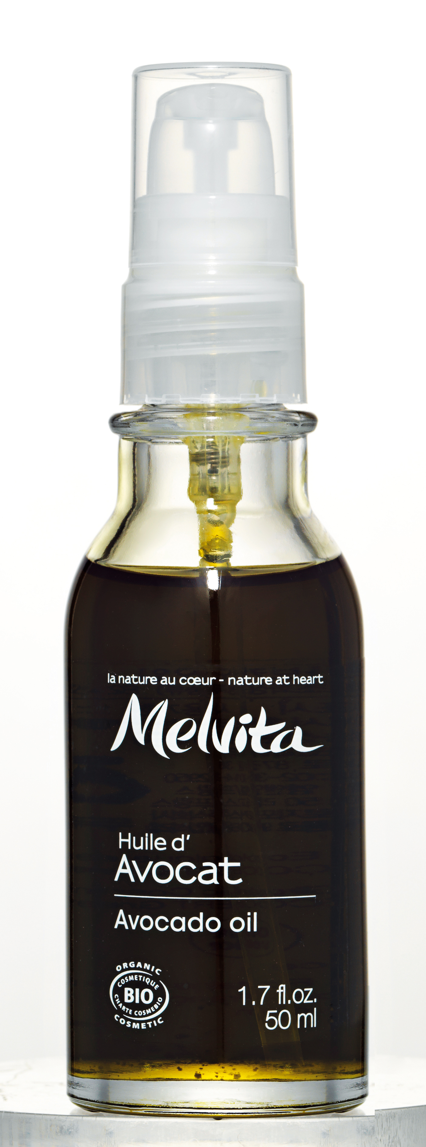 Melvita 아보카도 뷰티 오일
비타민 A, D, E가 풍부한 유기농 아보카도 열매에서 추출한 오일로 얼굴 전체에 발라도 좋지만 케어에 특히 효과적이다. 피부 친화력이 좋아 흡수도 빠른 편. 4만2천원