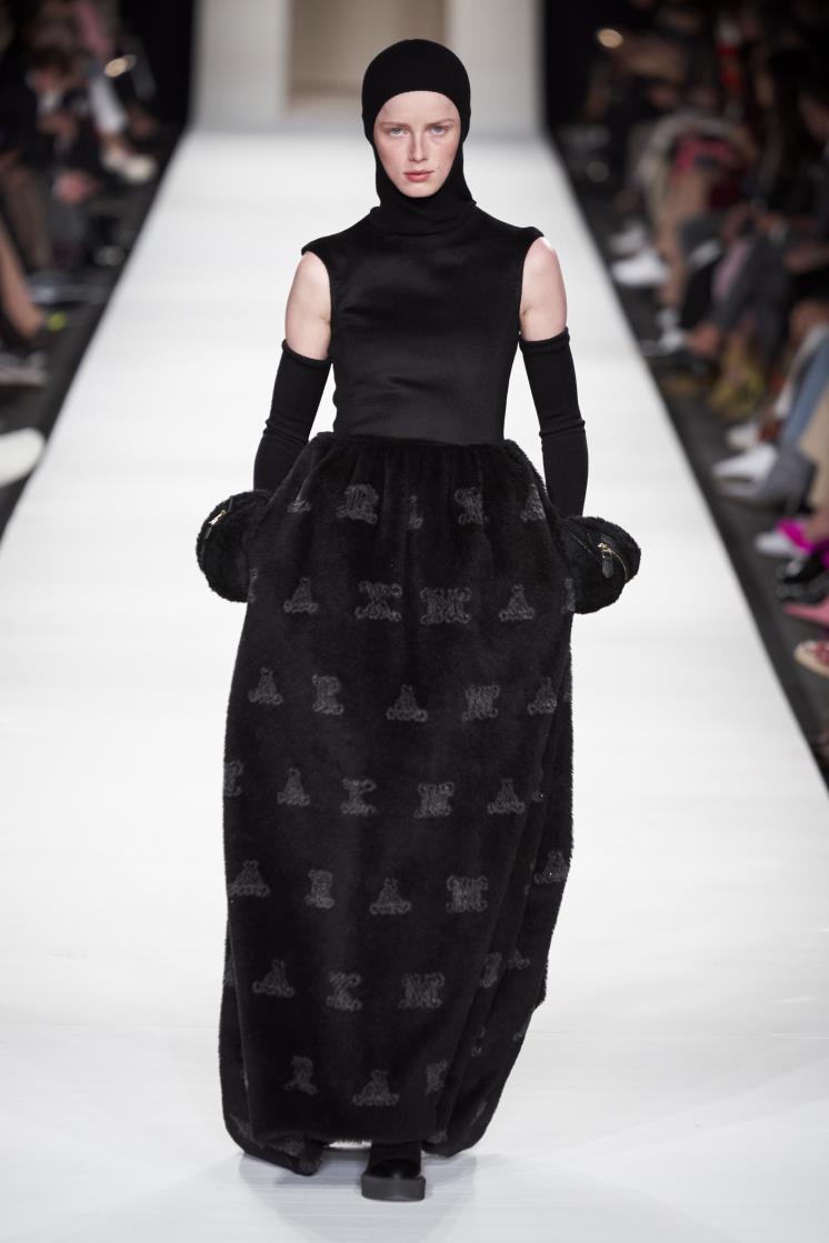 MAX MARA