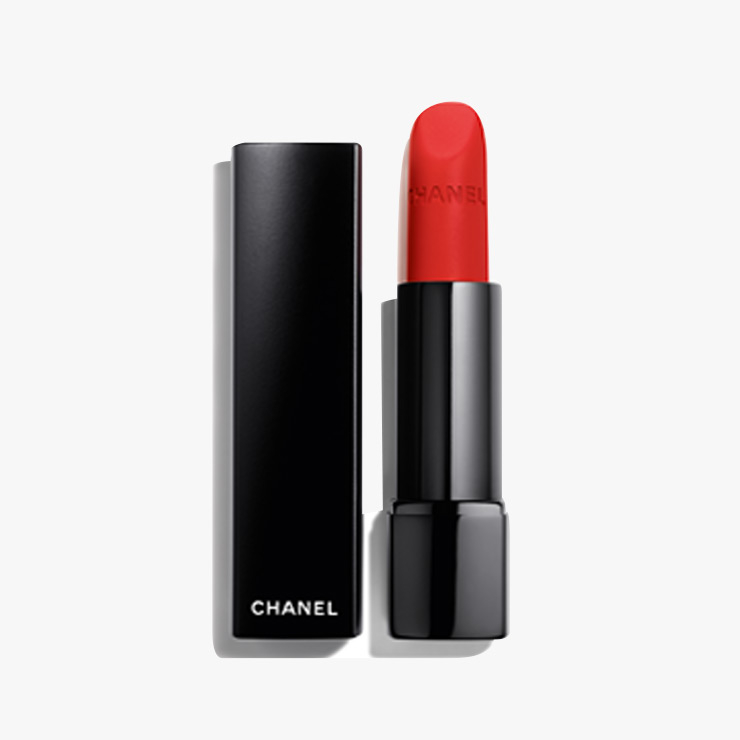 극강의 매트한 레드 립! CHANEL 루쥬 알뤼르 벨벳 엑스트렘 마뜨 110 임프레시브 4만7천원