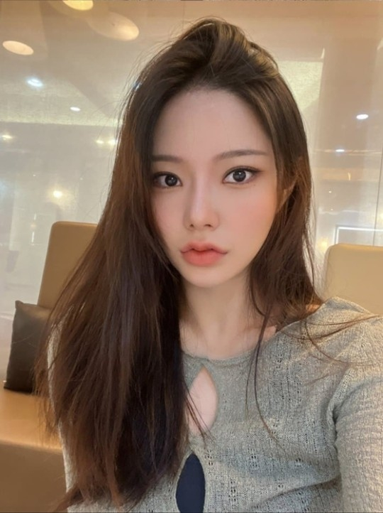 사진 / 어트랙트