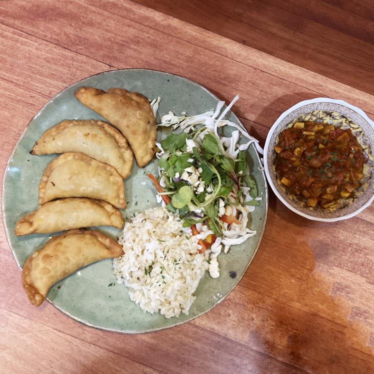 송포어스에서 맛볼 수 있는 비건 군만두 정식