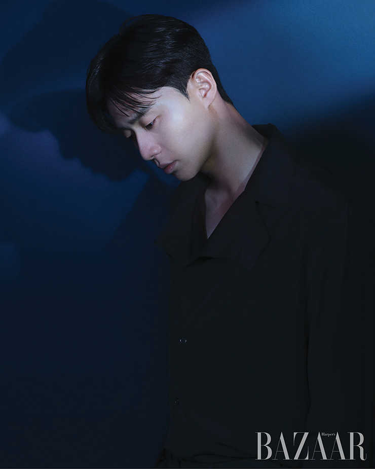 셔츠는 Kimseoryong Homme.