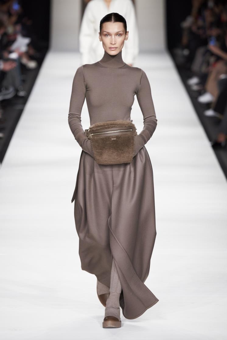 MAX MARA