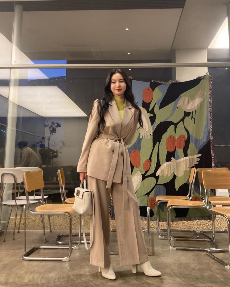 사진 / 황승언 인스타그램 @hwangseungun