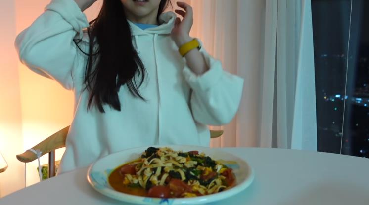 완성한 두부면 파스타