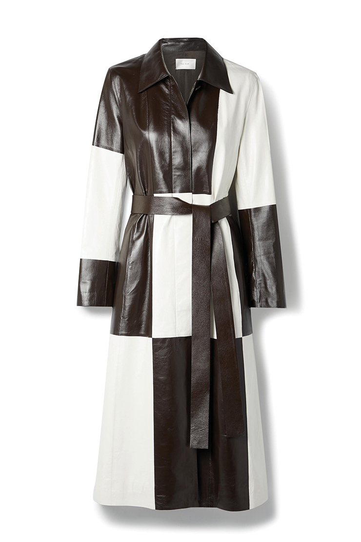 트렌치코트는 1천2백30만원대 The Row by Net-A-Porter.