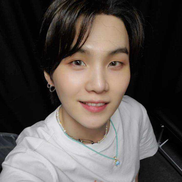 사진 / 슈가 인스타그램 @agustd