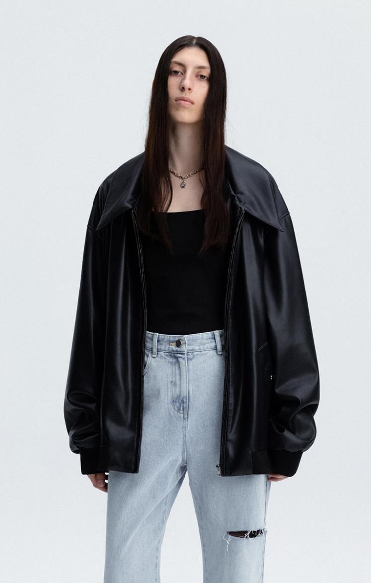 한소희/ LEHA 가죽 재킷