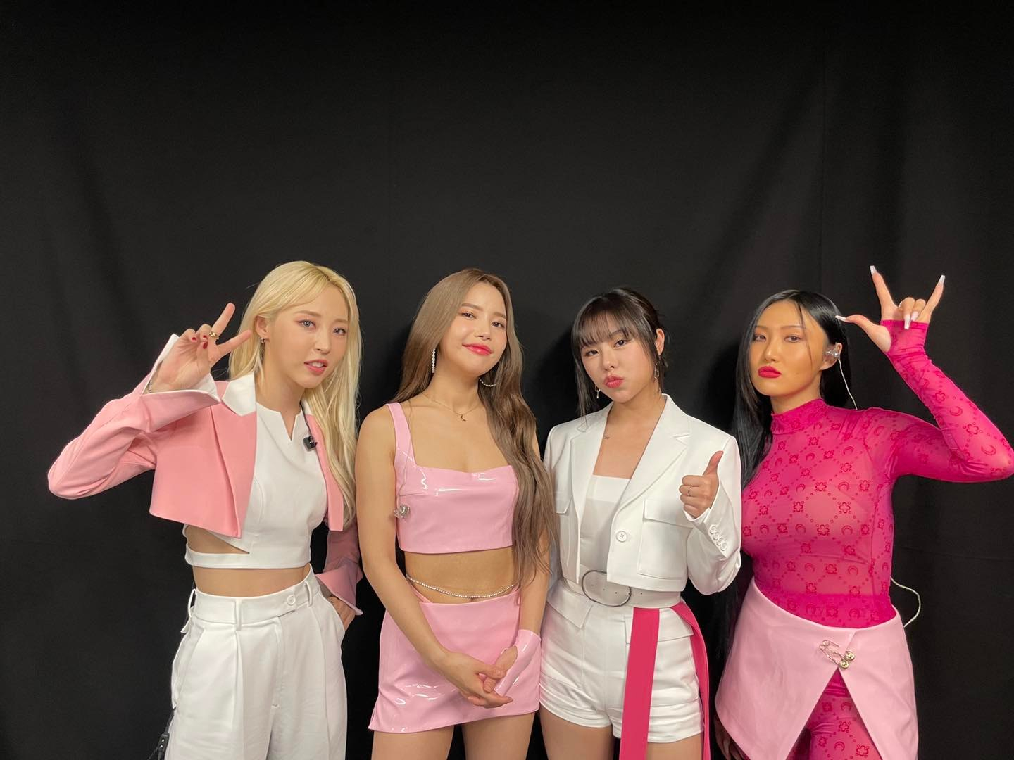 사진 / 마마무 공식 SNS
