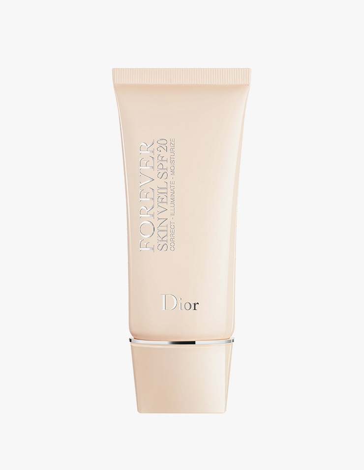 Dior 디올 포에버 스킨 베일 프라이머 SPF20 6만9천원대.