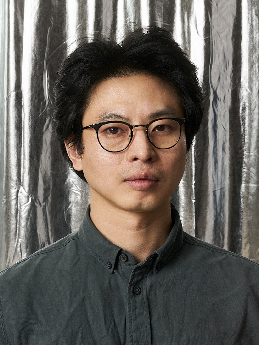 주로 사물을 찍으며, 재현적 이미지를 통해 보는 경험과 방법을 탐구하는 사진작가 김경태.