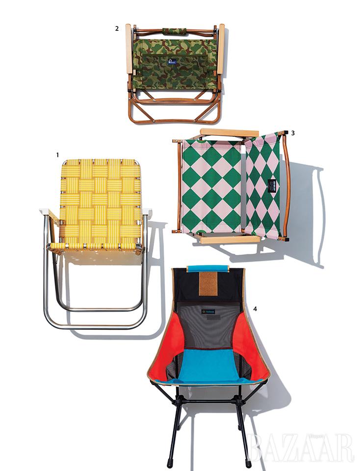 1. 위빙 디자인의 캠핑 의자는 13만9천원 Thisisneverthat® x Lawn Chair USA. 2. 카무플라주 패턴 캠핑 의자는 7만9천원 Penfield. 3. 아가일 패턴 캠핑 의자는 11만8천원 Drop Drop Drop. 4. 컬러 블록 캠핑 의자는 17만원 Helinox. 