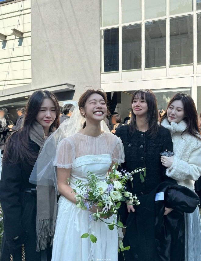 사진 / 혜리 인스타그램(@HYERI_0609)