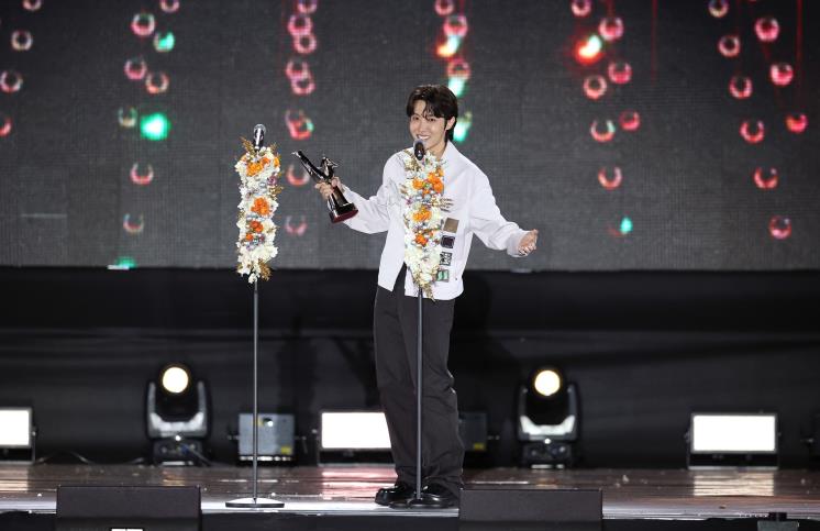 제이홉 / 골든디스크 어워즈 사무국