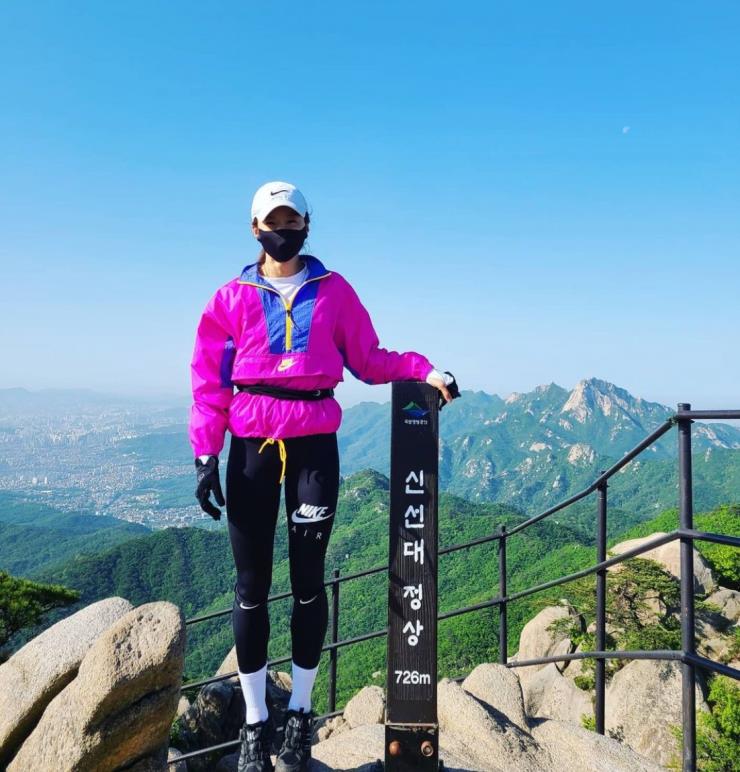 @leesiyoung38