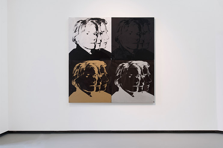 <Self-Portrait>, 1978. © The Andy Warhol Foundation for Visual Arts, Inc. / Licensed by Adagp, Paris 2021. Courtesy of Fondation Louis Vuitton. Photo credits: © Primae / Louis Bourjac.