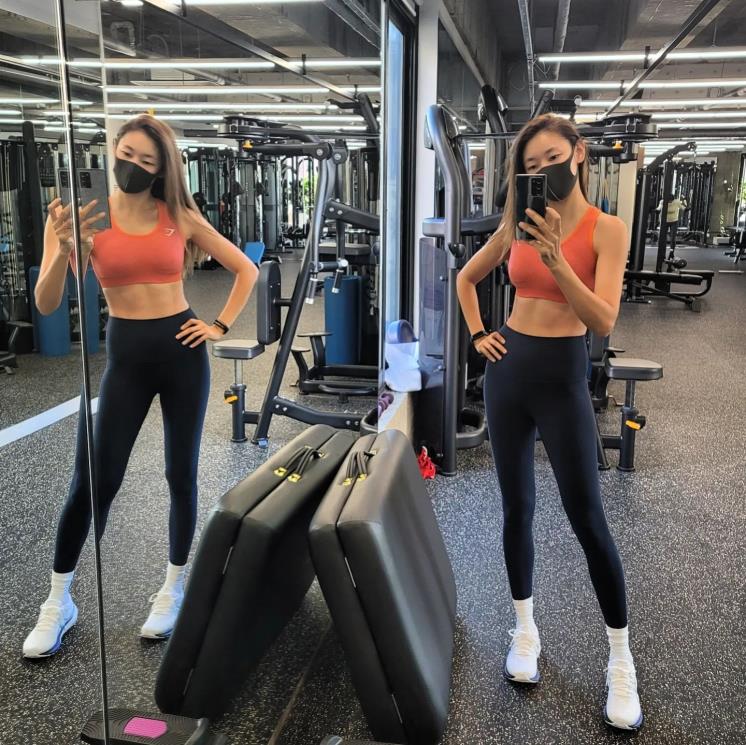 사진/ @modelhanhyejin