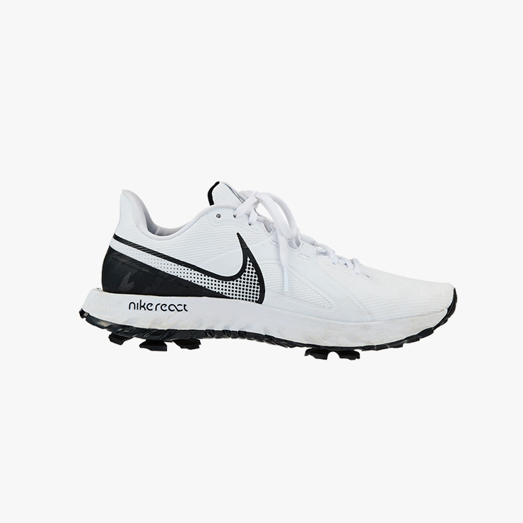골프화는 Nike.