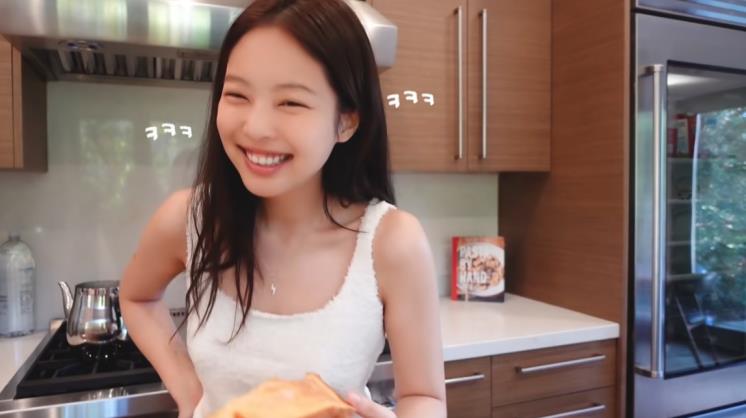 Jennierubyjane Official 유튜브 캡처