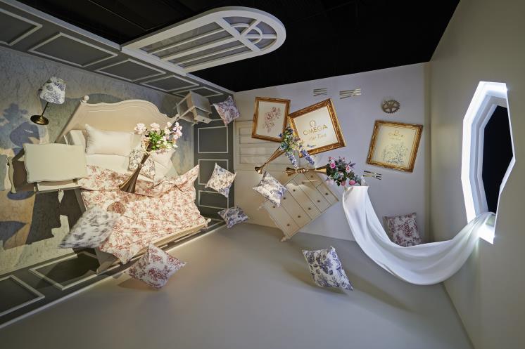시간이 멈춘 듯한 초현실적인 분위기를 경험할 수 있는 '베드타임 룸(Bedtime Room)'.