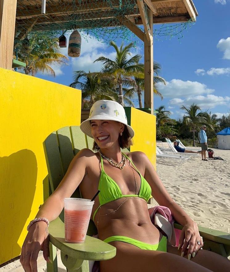 @haileybieber