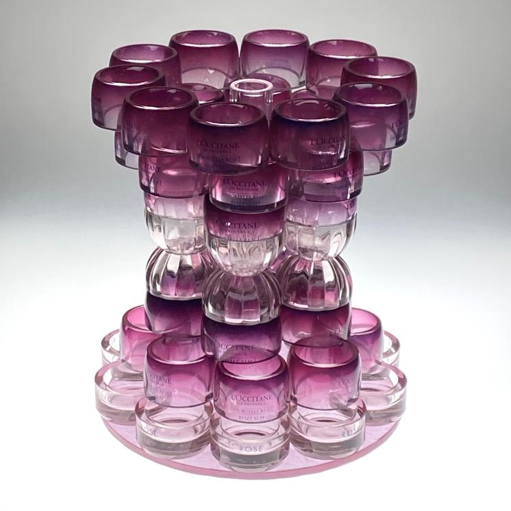 록시땅 '이모르뗄 리셋 오일 인 세럼'으로 제작된 화병.