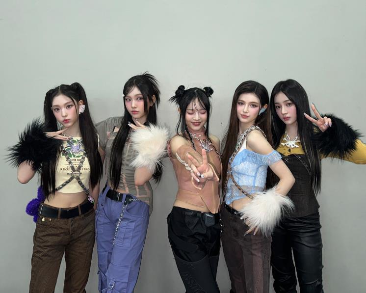 사진 / 어도어