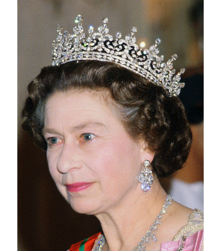 여왕의 대표적 티아라, ‘The girl of great britain & ireland’.
