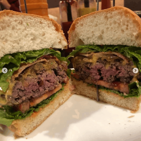 사진 출처: 스테이플 버거 인스타그램(@stapleburgerseoul)