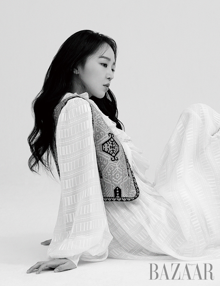 프릴 원피스, 베스트는 모두 Etro.