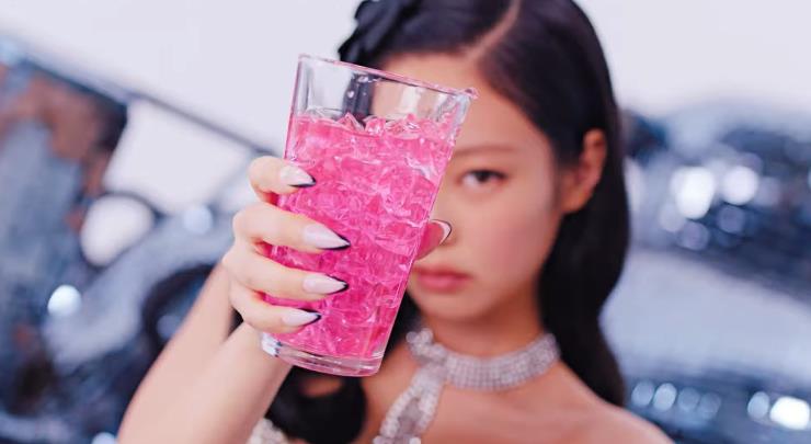 블랙핑크 '셧 다운' 뮤직비디오 캡처
