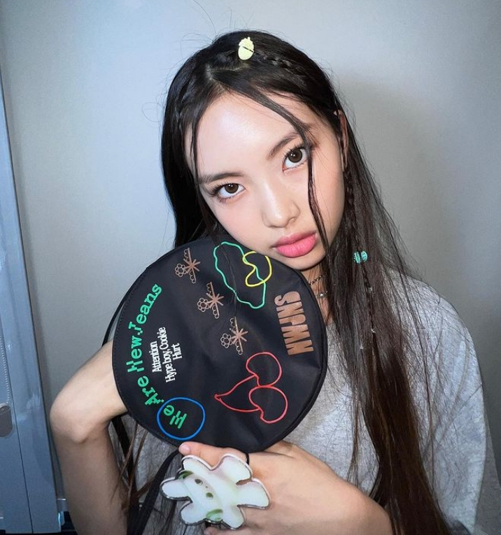 MV <ATTENTION> 캡쳐, NEWJEANS 인스타그램
