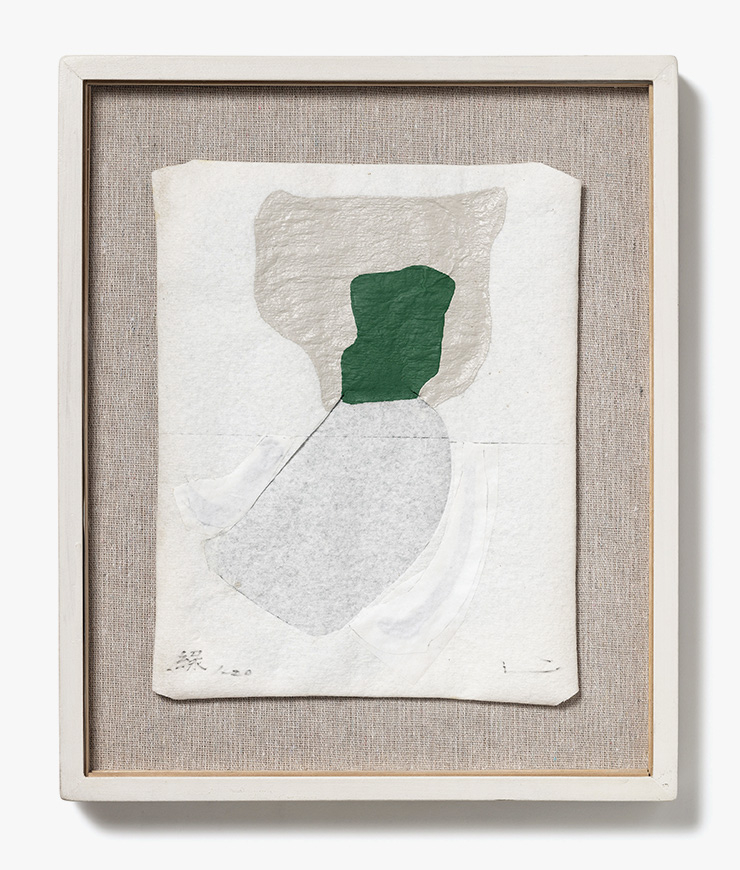 <Untitled 綠(록)>, 2017, Acrylic, mulberry paper on canvas_f, 39x32.8x3.6 cm.