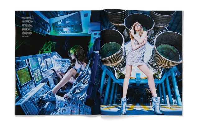 나사 기지에서 촬영된  US의 지지 하디드 화보.