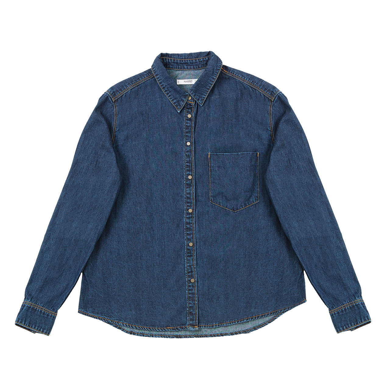 베이식한 데님 셔츠는 5만9천원으로 Mango