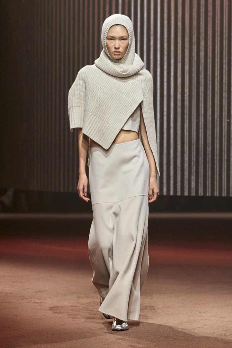 COS 2023 F/W