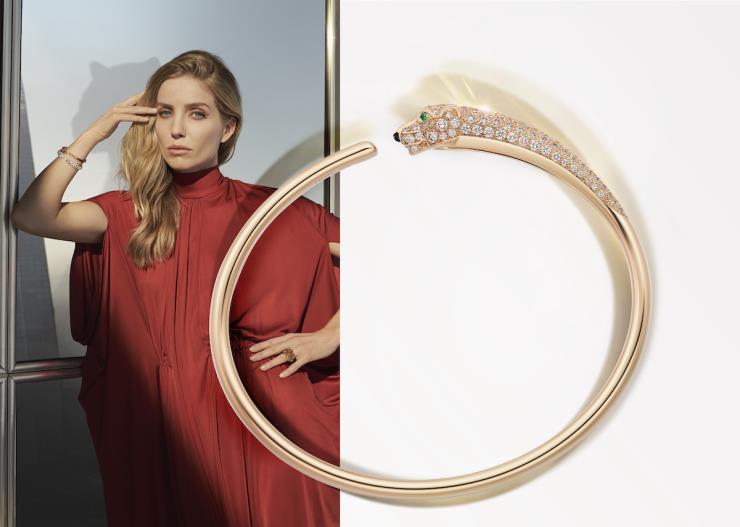 2.33캐럿의 다이아몬드가 세팅된 버전의 라 팬더 브레이슬릿. © Cartier