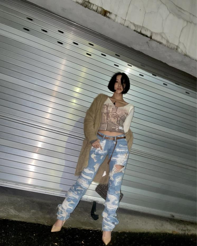 화사 인스타그램 @_mariahwasa