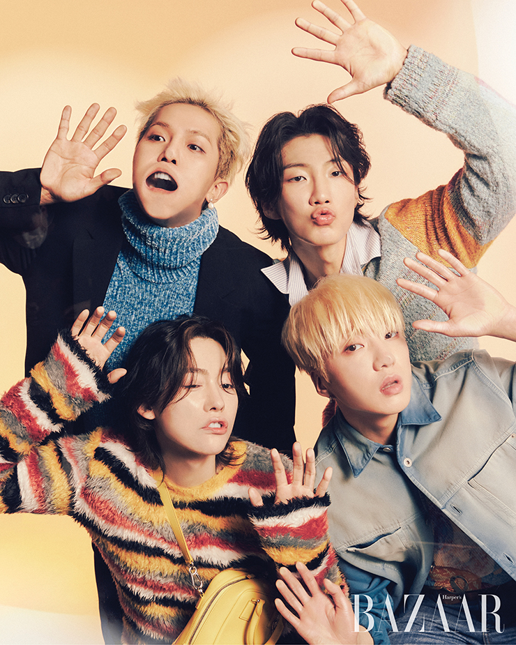 민호가 입은 재킷은 가격 미정, 터틀넥은 1백20만원, 팬츠는 1백10만원, 승훈이 입은 니트 집업 카디건은 가격 미정, 셔츠는 1백10만원, 승윤이 입은 데님 셔츠는 1백30만원, 데님 팬츠는 84만원, 이너 톱은 가격 미정, 진우가 입은 멀티 컬러 스트라이프 니트 톱은 1백40만원, 옐로 컬러의 ‘아마조나 15 버티컬’ 백은 2백80만원 모두 Loewe. 