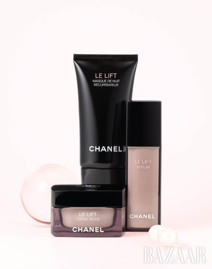 르 리프트 크림 21만원, 르 리프트 나이트 마스크 15만9천원, 르 리프트 세럼 21만4천원. 모두 Chanel.