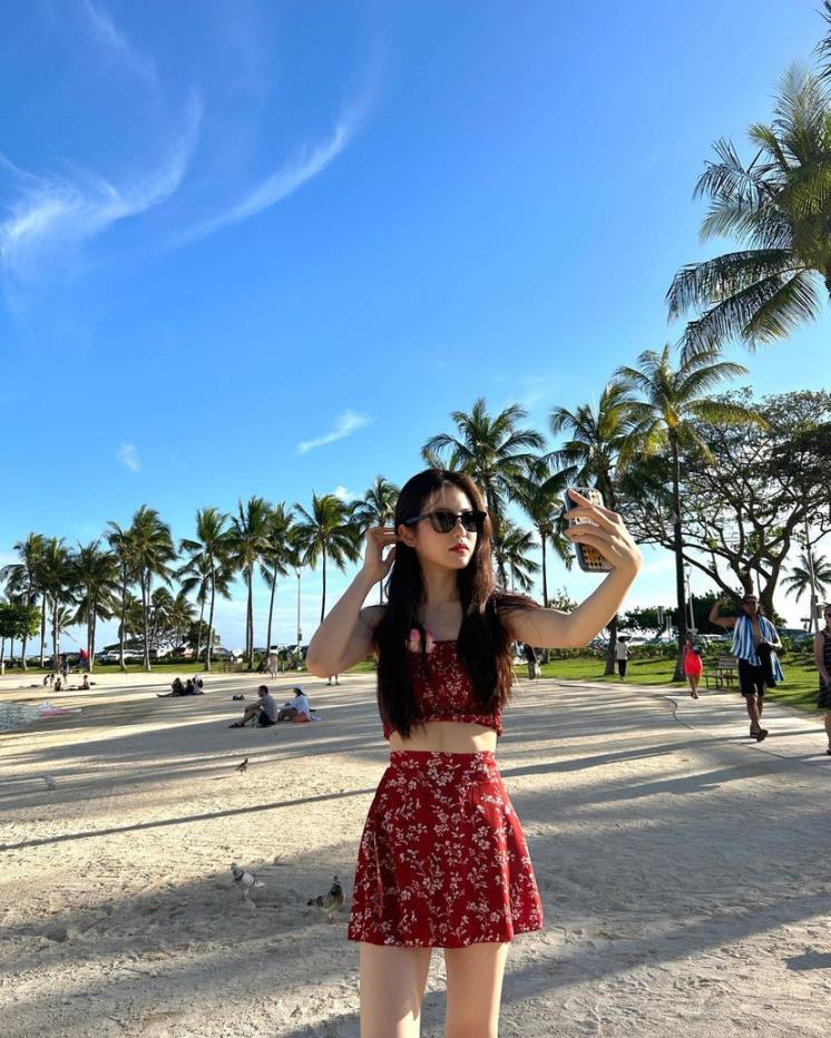 instagram @__shinyeeun